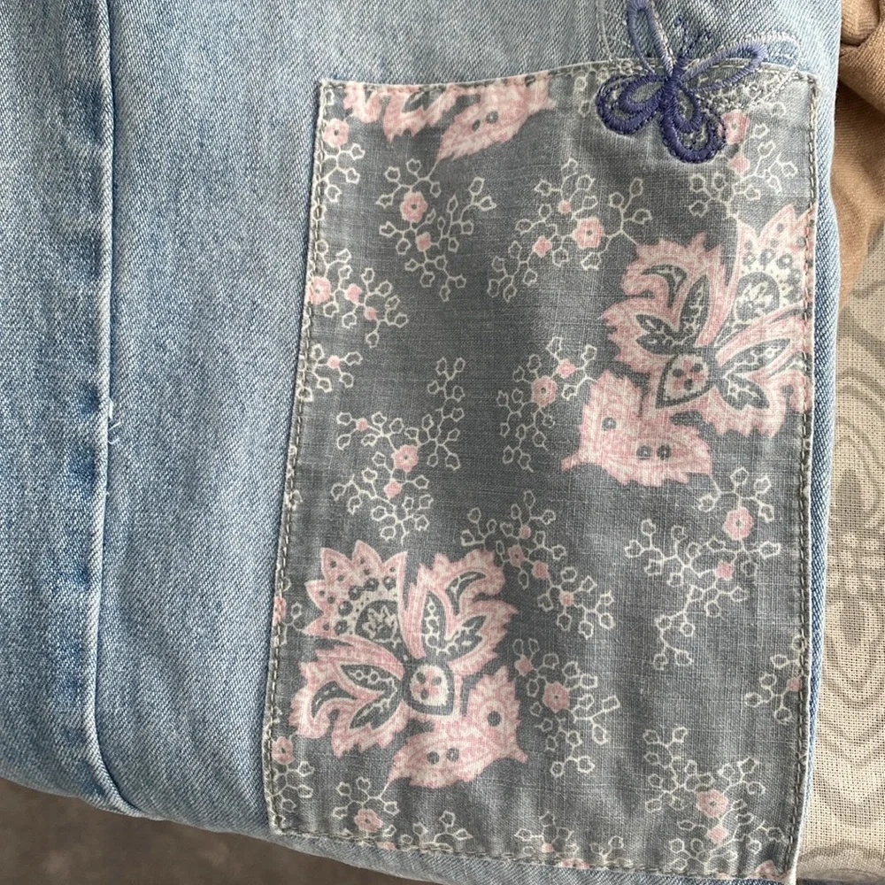 GAP  Patched Straight Leg Jeans - Size 10 - EUC